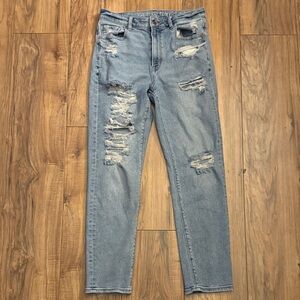 American Eagle Light Blue Stretch Denim Mom Jeans